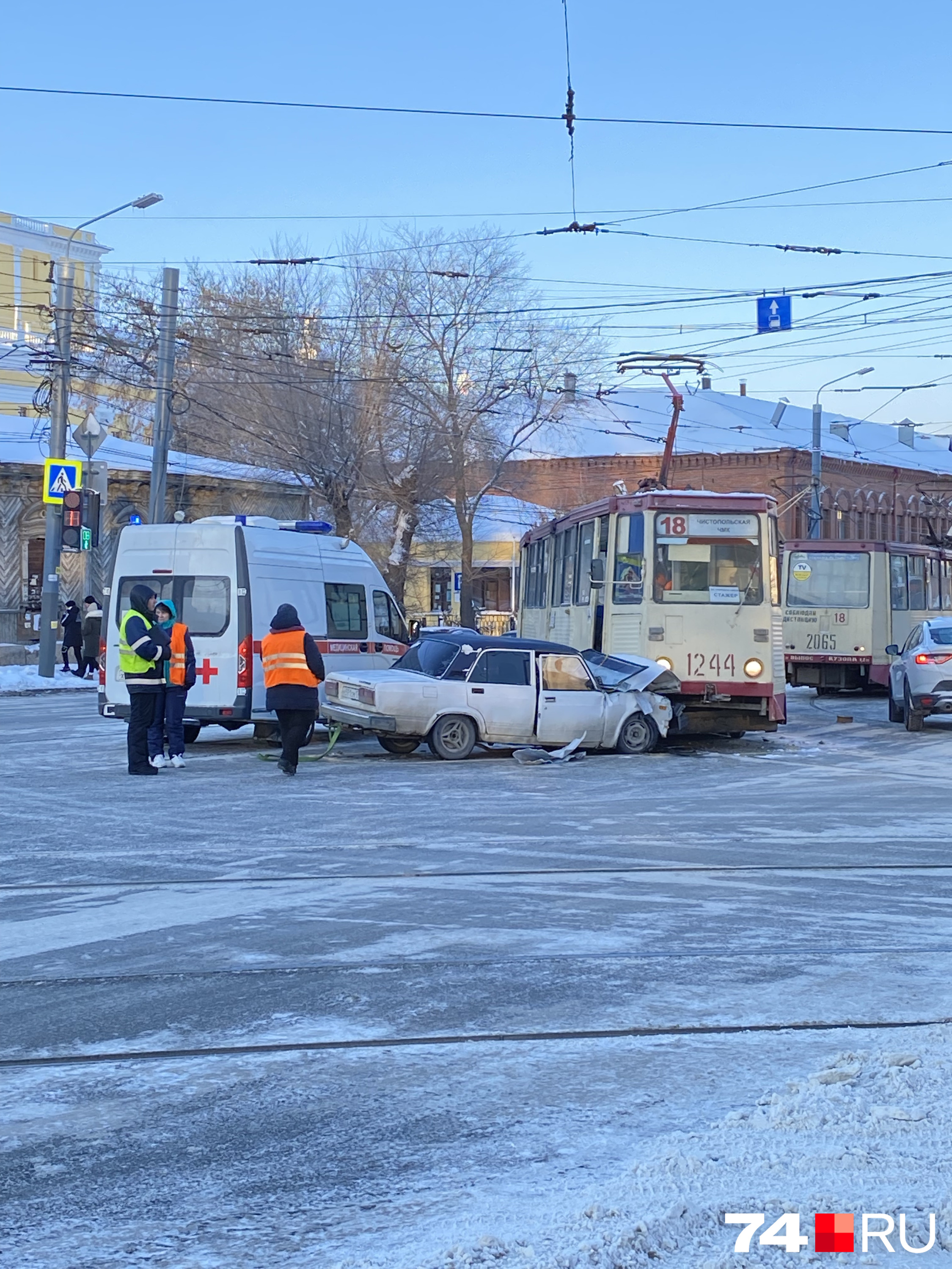 За рулем ВАЗа был <nobr class="_">21-летний</nobr> водитель За рулем ВАЗа был <nobr class="_">21-летний</nobr> водитель