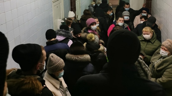 Накрывает регионы: за минувший день 155 тысяч россиян заразились ковидом