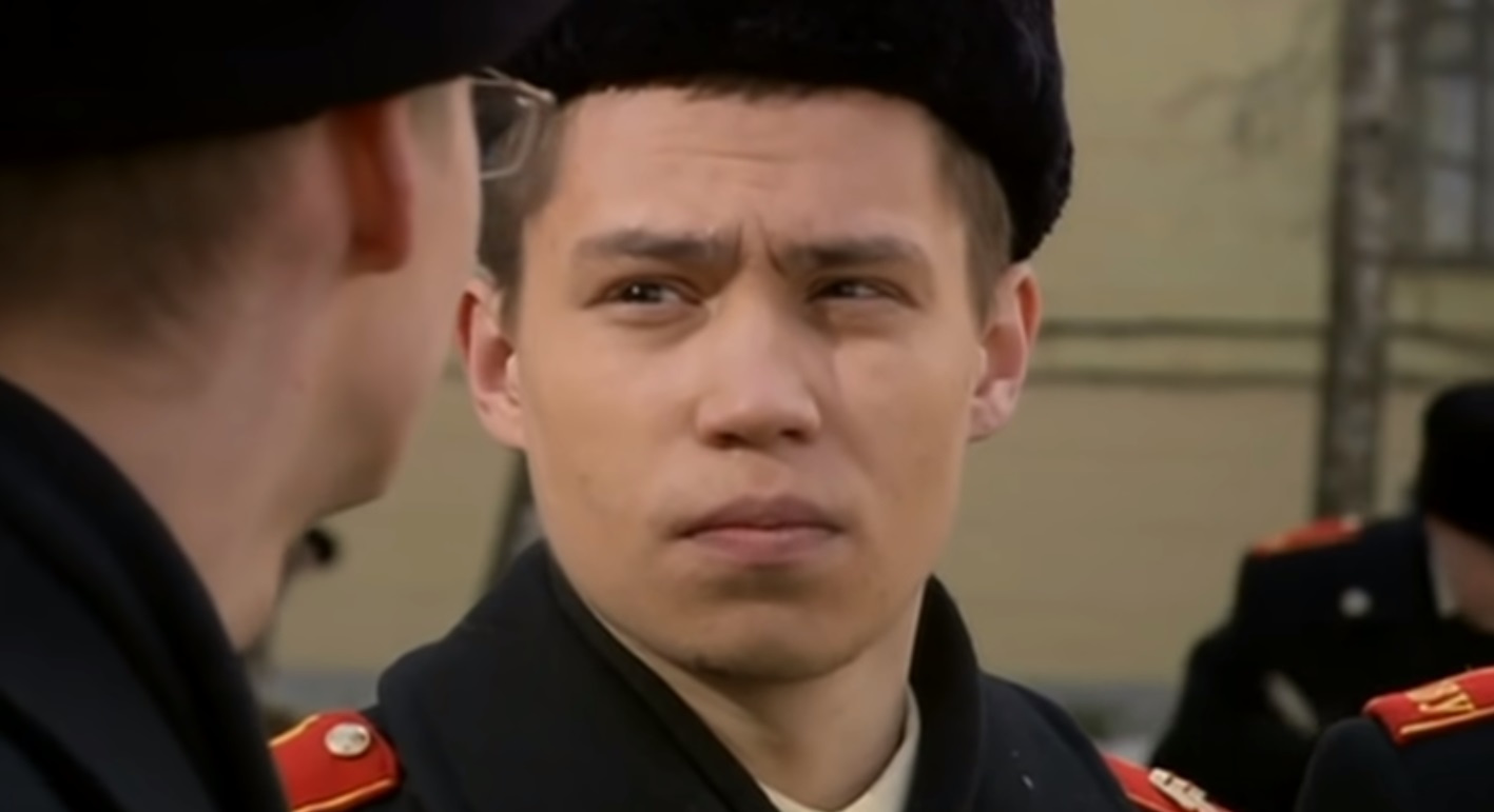 Герой Артема Терехова — кадет Кирилл Соболев — стал одним из лидеров коллектива, несмотря на то, что появился только во втором сезоне