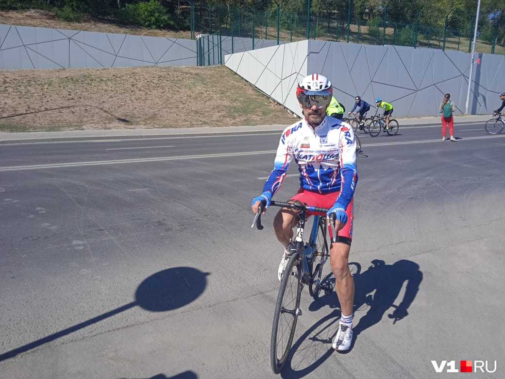Олег Воробьев из Вольска приехал на гонку в Волгоград