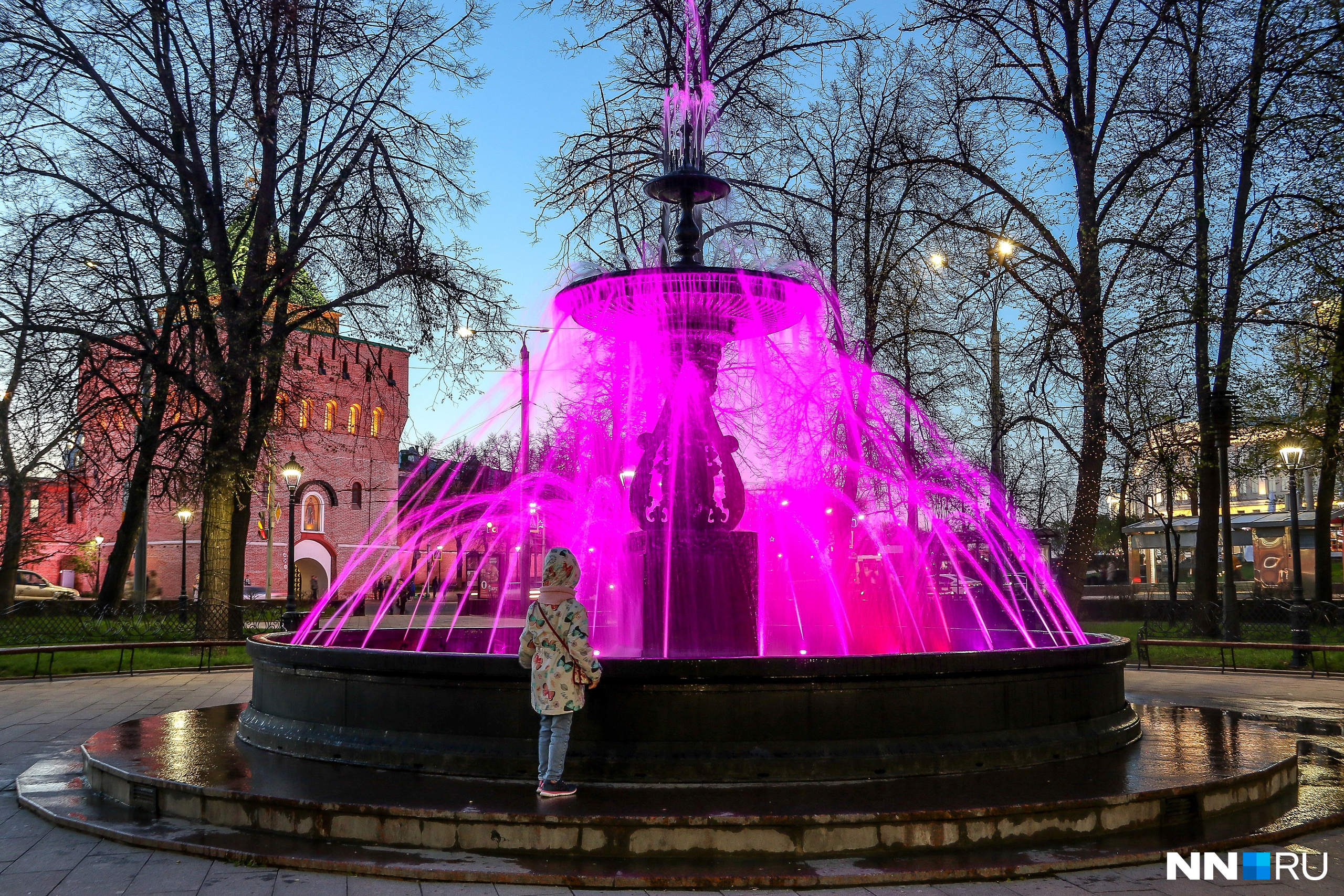 Начнем с главного и старейшего фонтана Нижнего Новгорода. Он был открыт в 1<nobr class="_">847 году</nobr>, и главной его функцией первоначально было не украшение города, а снабжение жителей водой