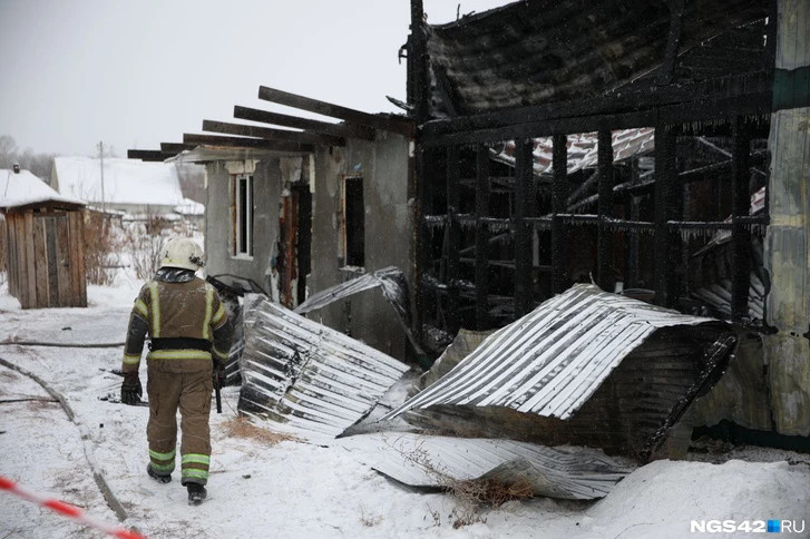 В доме престарелых в Кемерове погибли 20 человек. Следователи работают с организатором — пастором