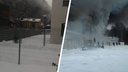 Появилось видео, как тушат пожар на складе в Краснообске, — на место отправили 60 человек