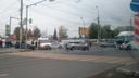 BMW после ДТП вылетел на тротуар и врезался в столб на Ватутина