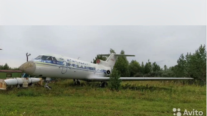 В Красноярске продают на «Авито» старый самолет Як-40 по цене подержанной иномарки