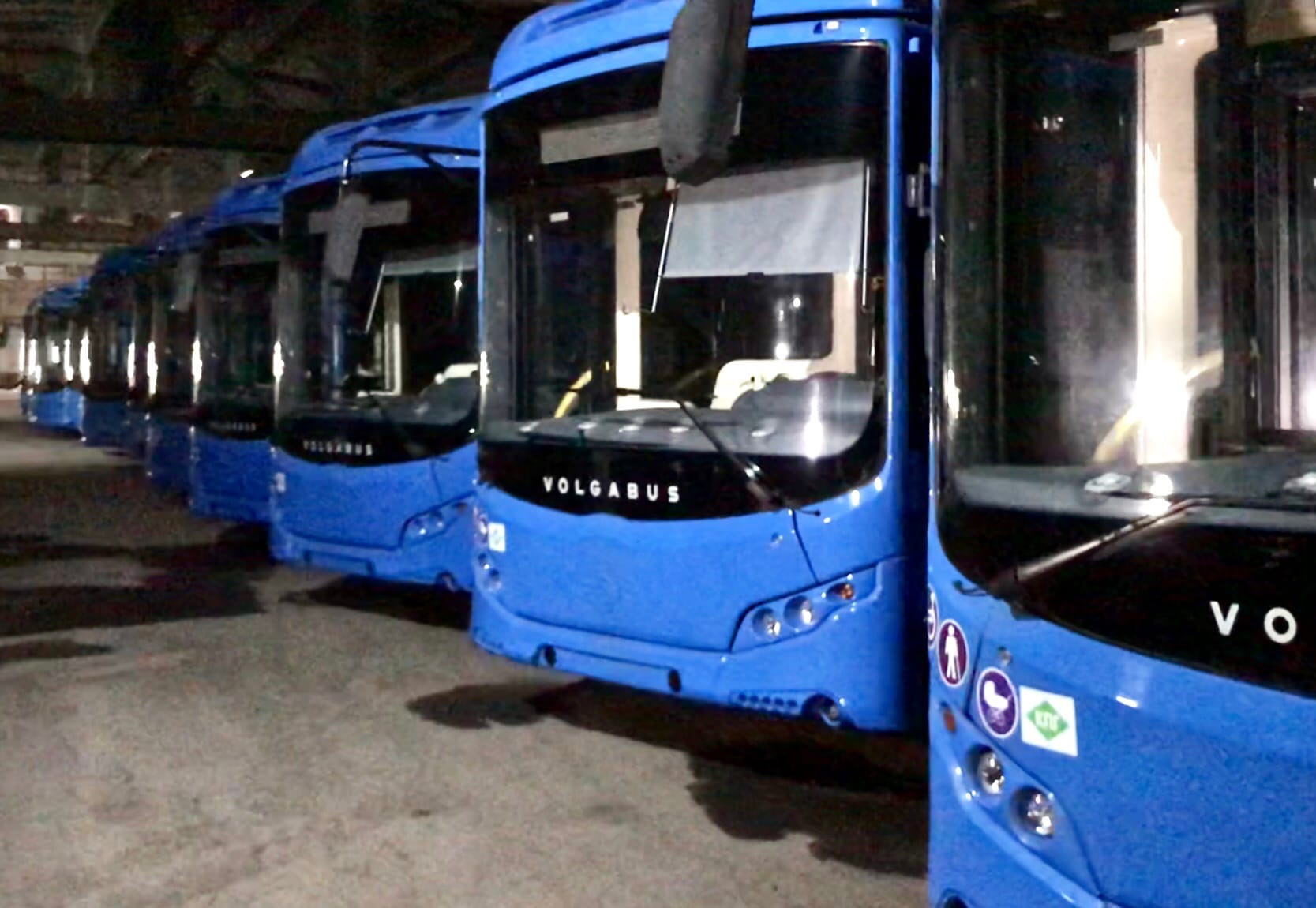 На старте реформы автобусы «Питеравто» базировались только в Новоильинском районе Новокузнецка. Сейчас часть размещают в Центральном, это позволяет эффективнее распределять их по маршрутам
