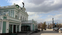 Омский драмтеатр закупает новые кресла почти за миллион рублей