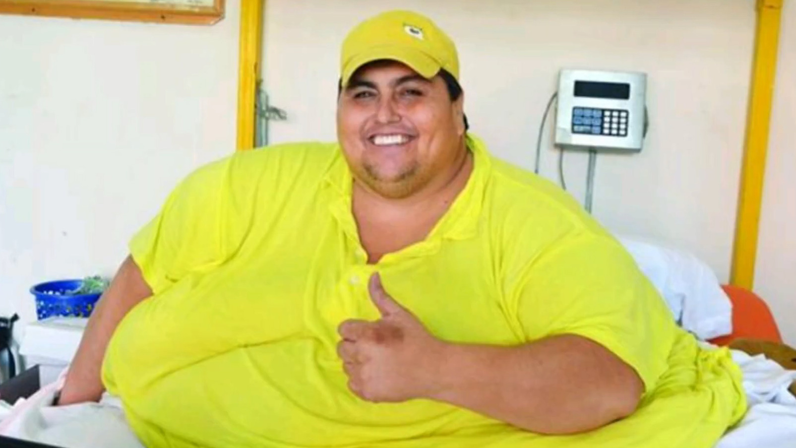 Самого жирного человека. Халид Бин Мохсен Шаари. Мануэль Урибе самый толстый человек в мире. Самый толстый человек в мире 600 кг. Халид ибн мухсен Шаари сейчас.