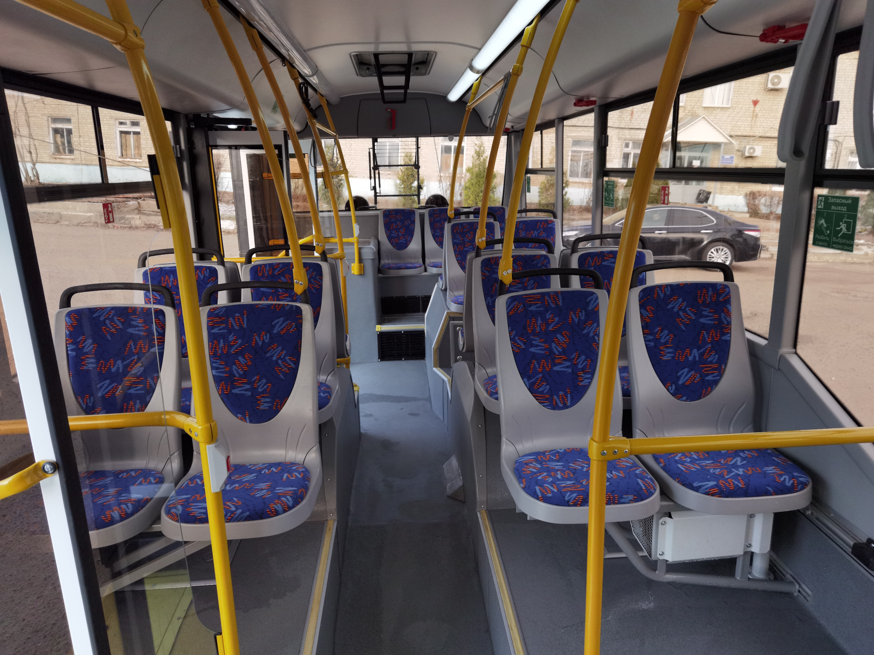 Троллейбус с автономным ходом называют электробусом