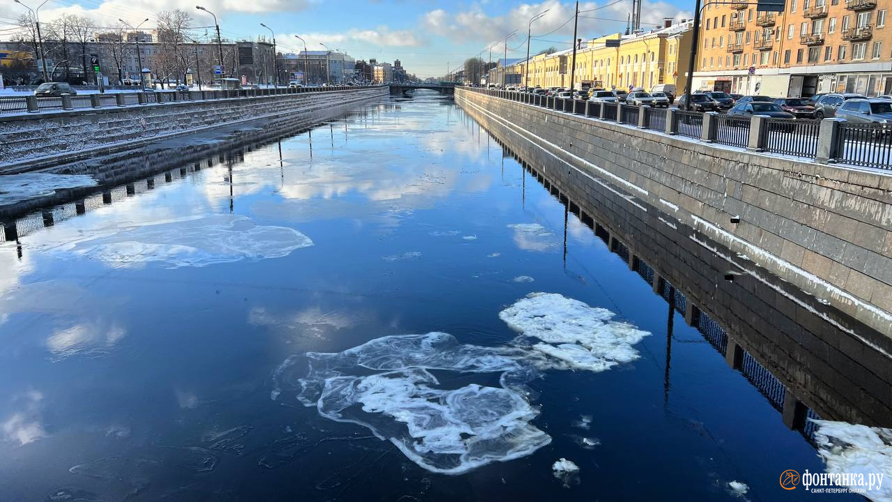 Прогноз погоды в санкт петербурге 2023. Ледяное сало Санкт-Петербург. Санкт-Петербург зимой. Снег и вода.