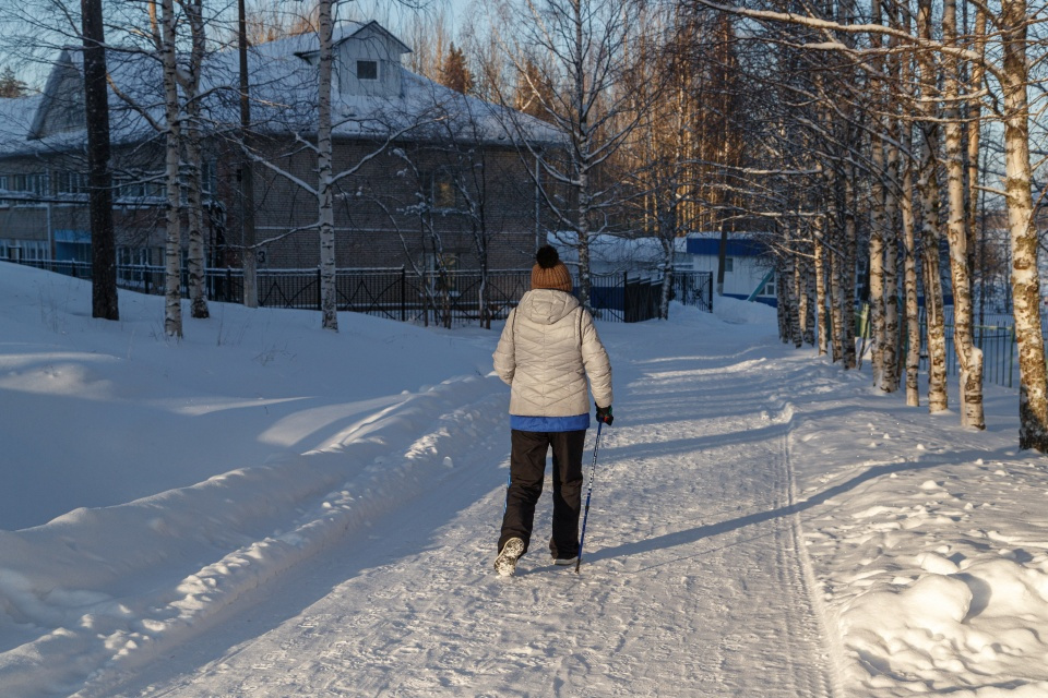 На территории «Беломорья» есть лыжные трассы и тропы для прогулок, скандинавской ходьбы