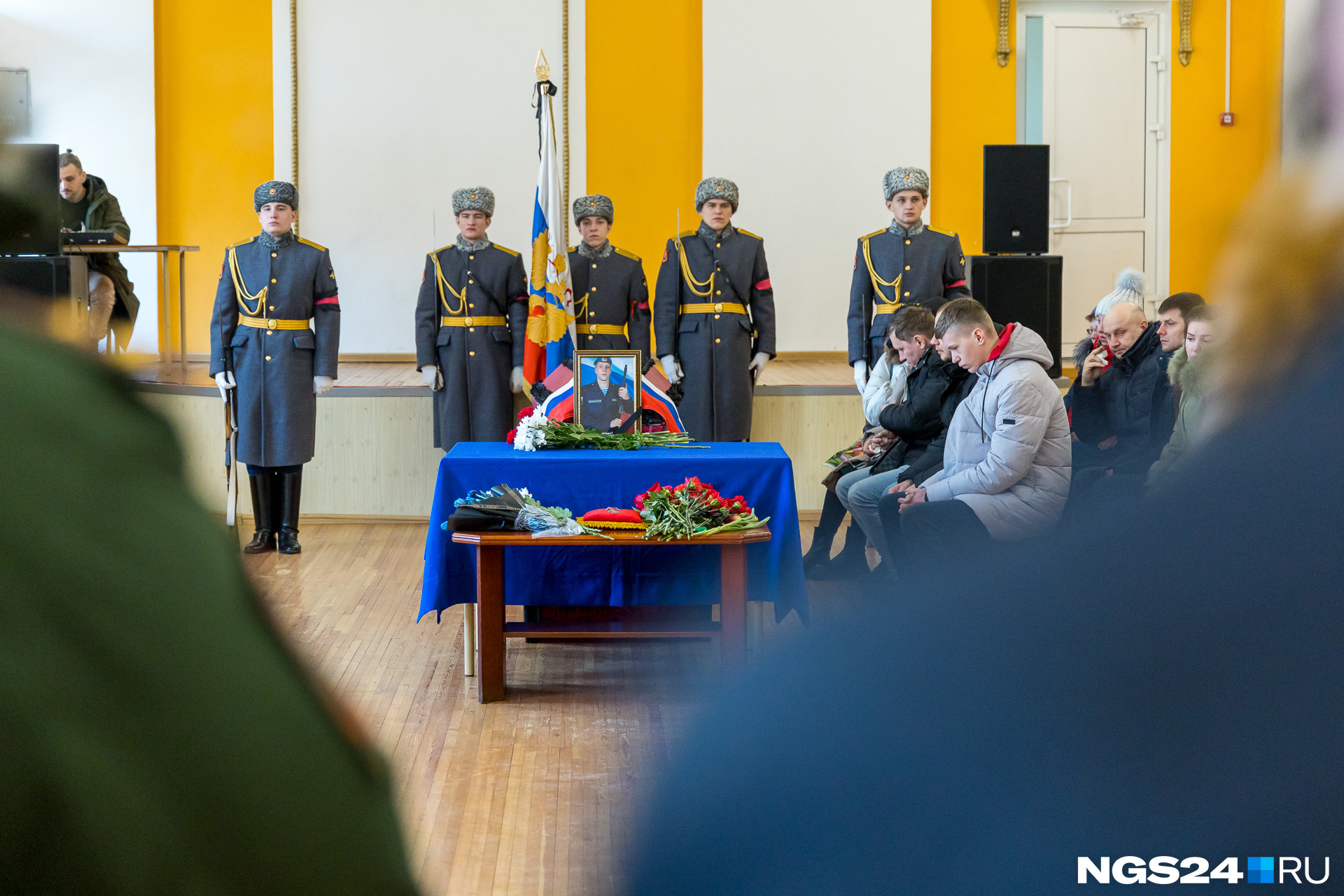 «В последнее время Владислав стремился пойти в армию», — рассказывают его одноклассники «В последнее время Владислав стремился пойти в армию», — рассказывают его одноклассники
