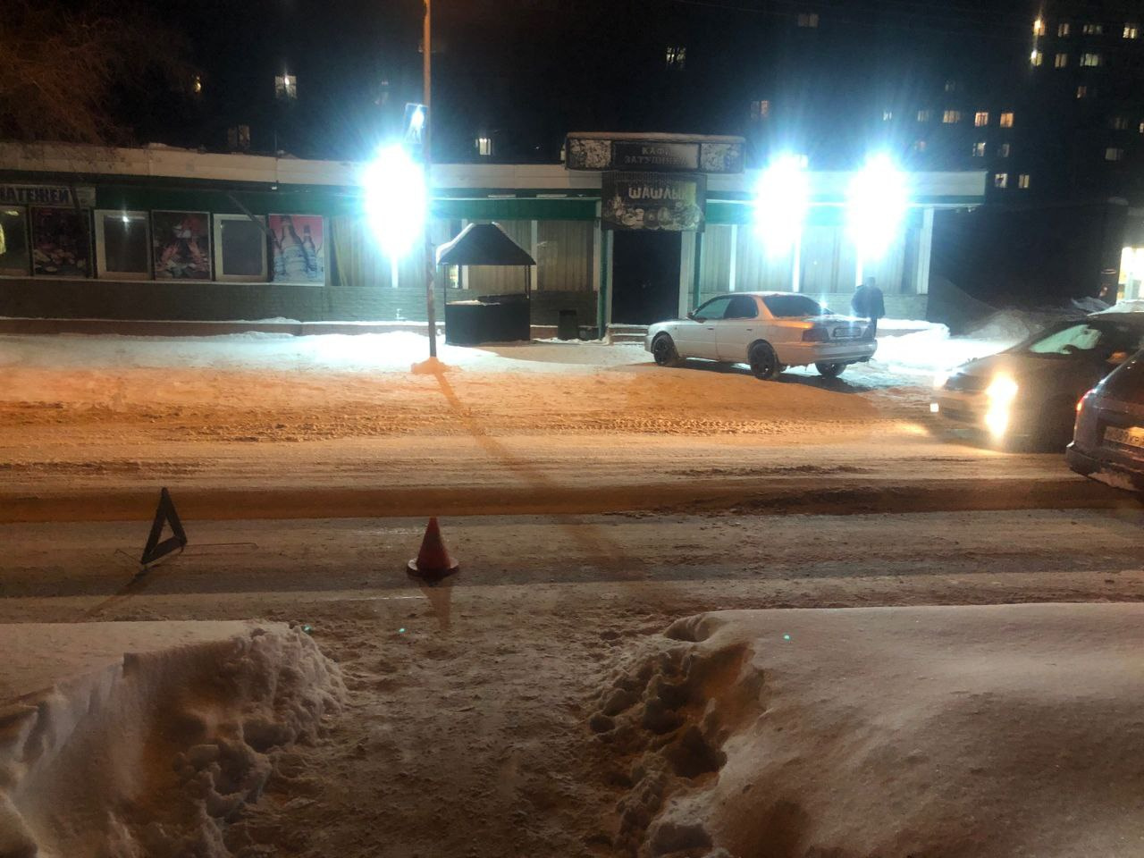 «Сбил на пешеходном переходе»: 18-летний юноша попал под колеса Nissan AD в Новосибирске