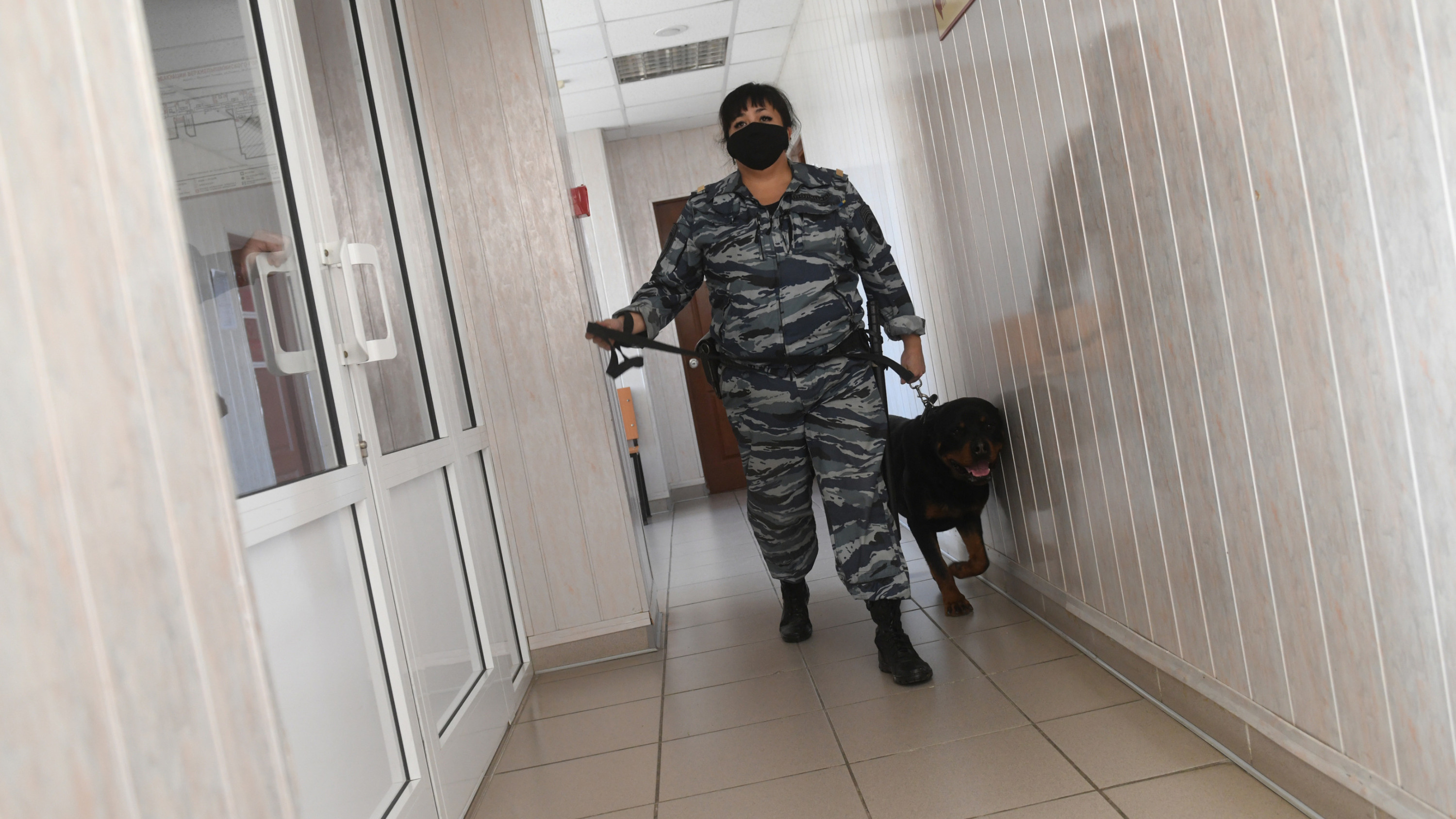 В Сургуте эвакуировали суд из-за сообщения о минировании