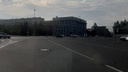 Десятки машин с развевающимися флагами заполонили Новосибирск