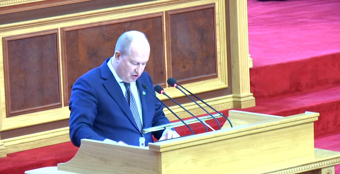Валентин Павлов, будучи ректором медвуза, презентовал законопроект о QR-кодах