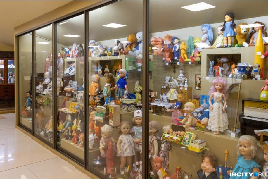 В Иркутске закрывают частный музей советской куклы