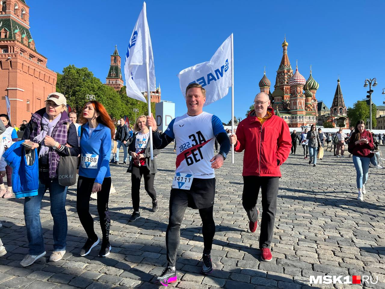 башня тотем в париже