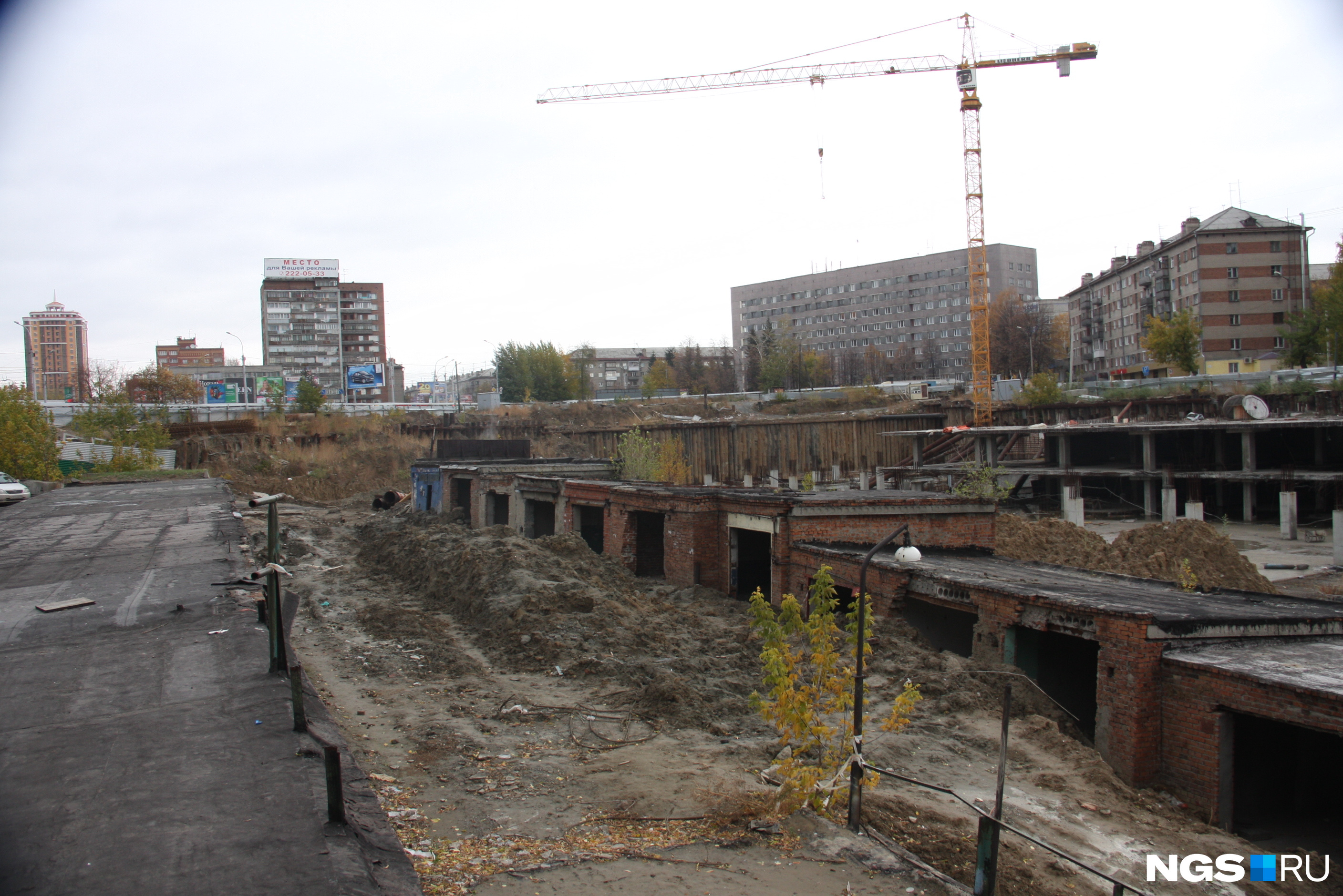 Вид на стройплощадку ТРЦ «Европейский» в 2012 году