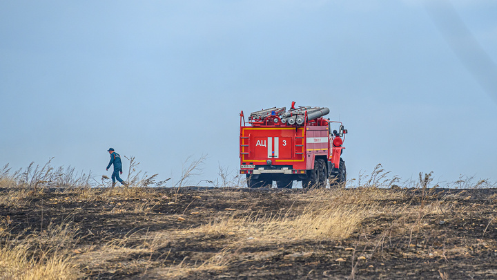 В Кузбассе за сутки произошло больше 200 пожаров. Это почти в 10 раз больше, чем неделю назад