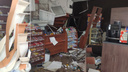 Рухнул потолок: появились фото с места взрыва на автозаправке в Самаре