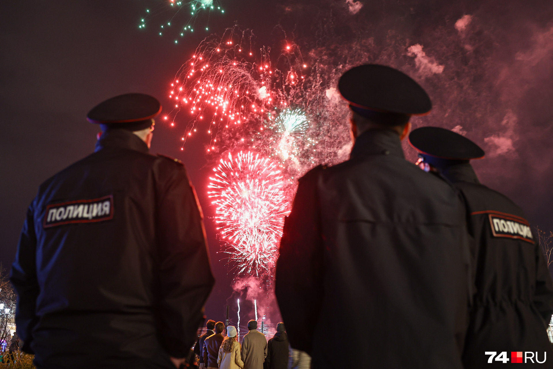 Будут ли салюты 9 мая 2024 года. Салюты и фейерверки. Фейерверк фото. Фото салюта на 9 мая. День Победы салют