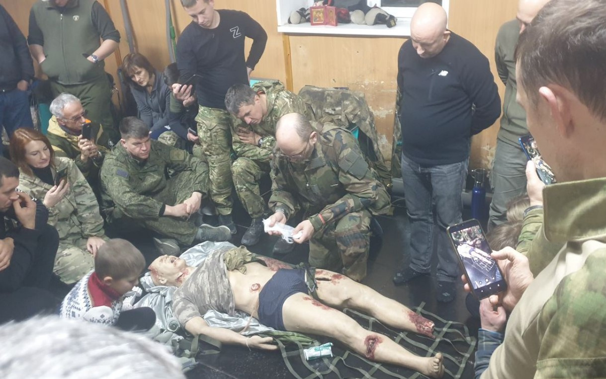 Волгоградцев научили оказывать помощь себе и товарищам Волгоградцев научили оказывать помощь себе и товарищам