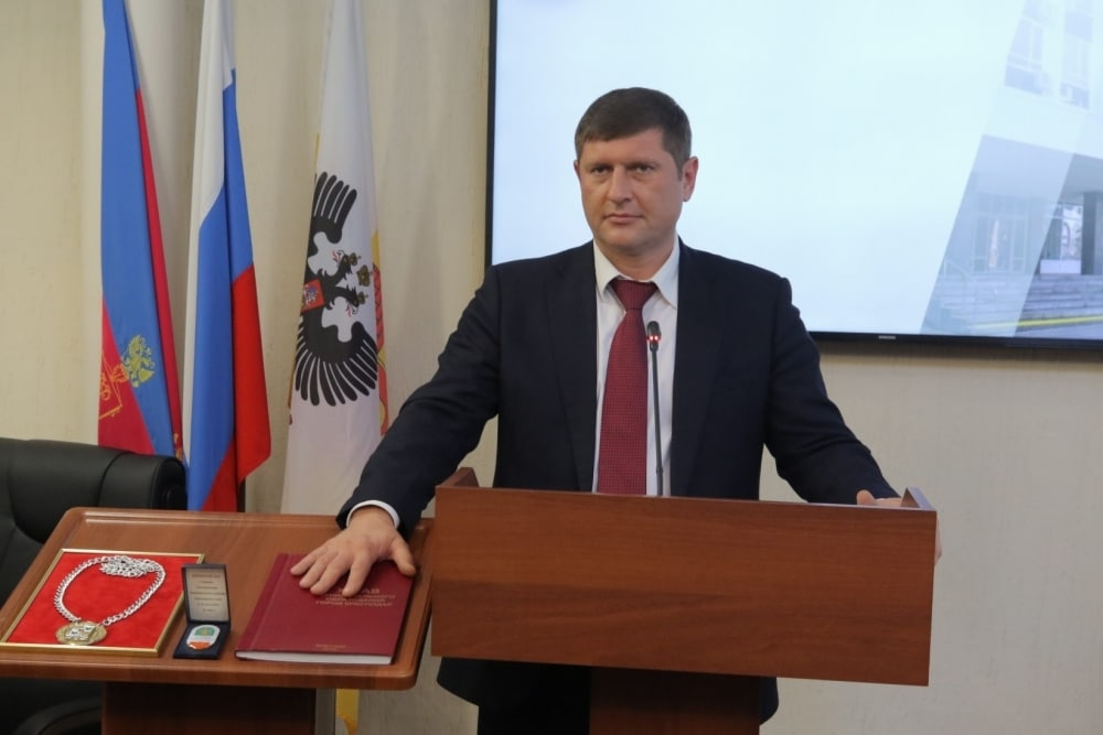 Андрей Алексеенко поклялся осуществлять полномочия в интересах населения Краснодара Андрей Алексеенко поклялся осуществлять полномочия в интересах населения Краснодара