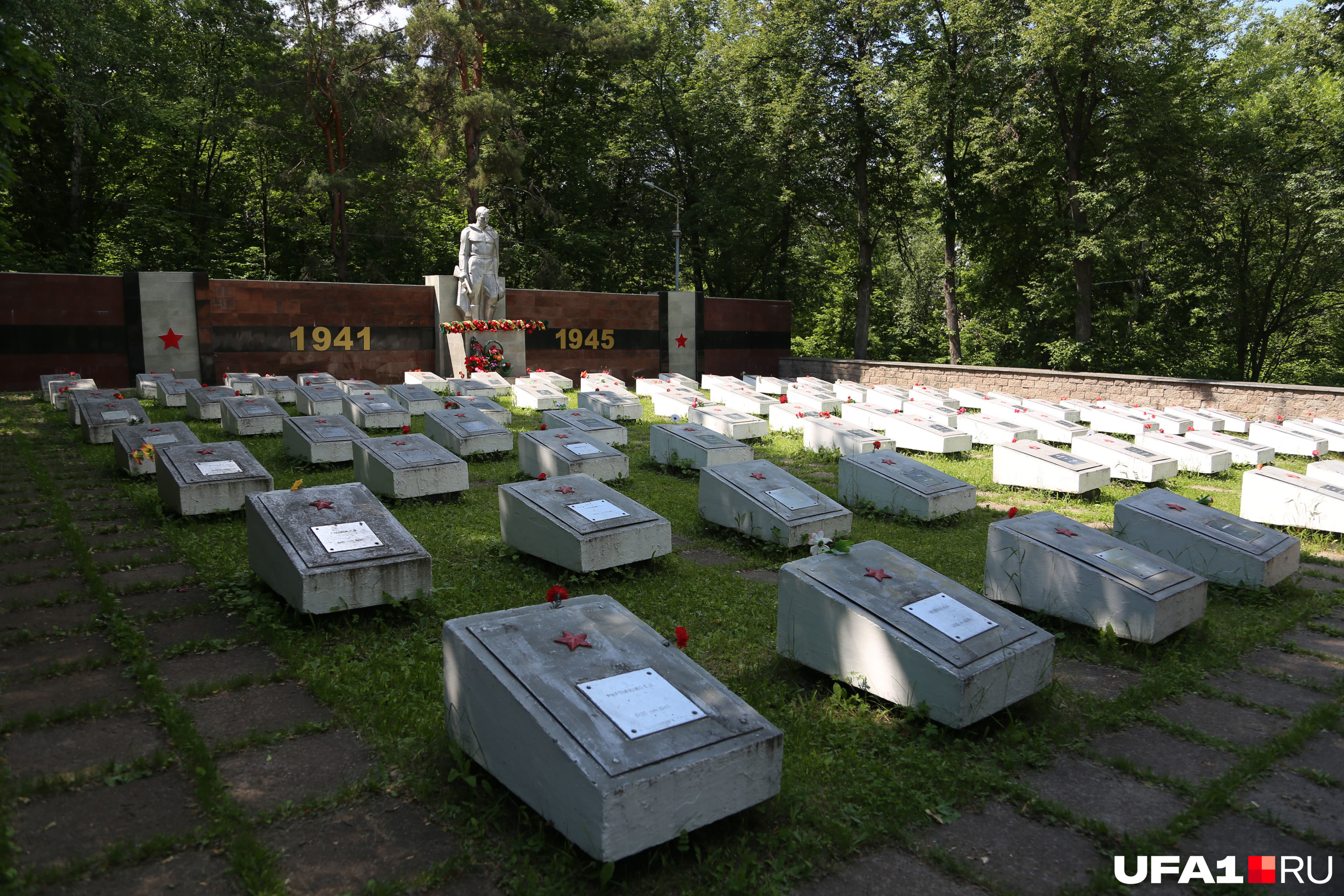 Сергиевское кладбище сейчас закрыто для захоронений