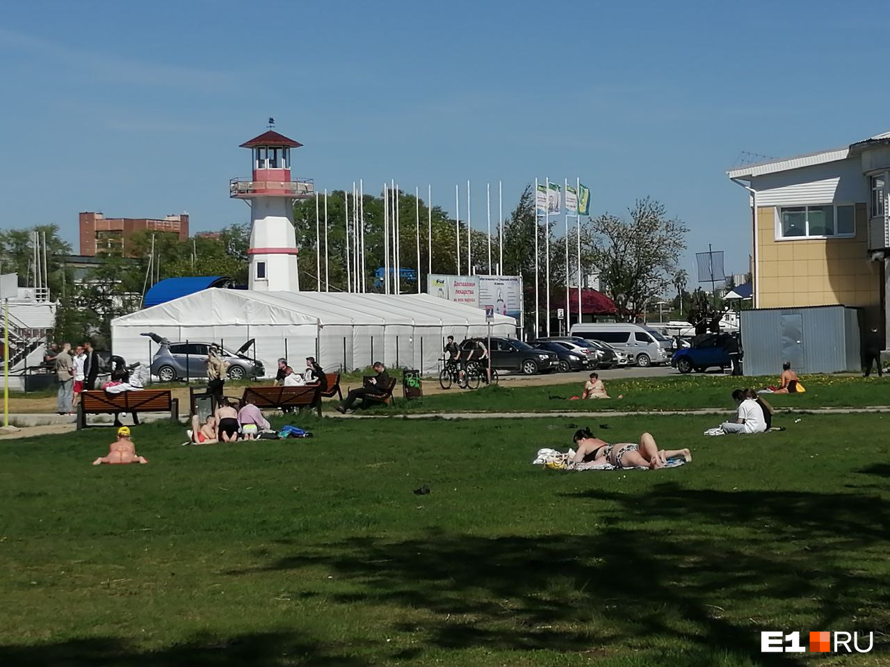Заслуженные пляжники Екатеринбурга заняли свои законные места