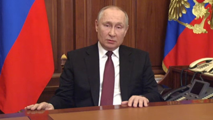 Заявление Владимира Путина о начале спецоперации в Донбассе: полное видео