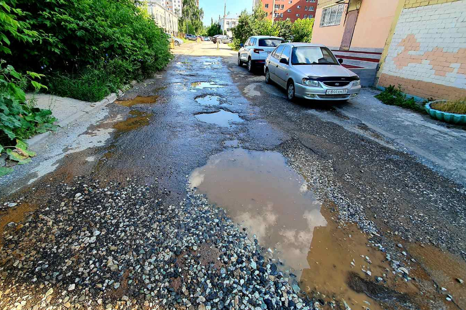 В Перми на улице Карпинского отключают воду из-за аварии на бесхозной трубе  - 18 июля 2022 - 59.ру