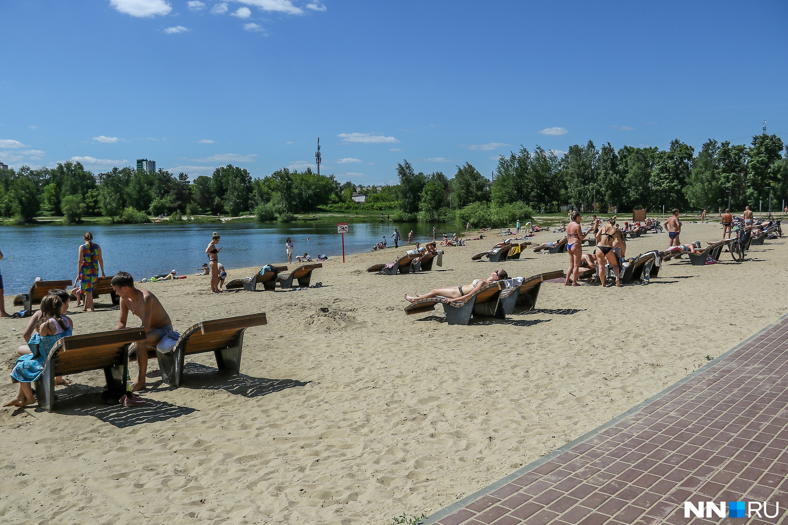 Где можно искупаться в краснодаре. Окский пляж Нижний Новгород. Стригинский пляж Нижний Новгород.