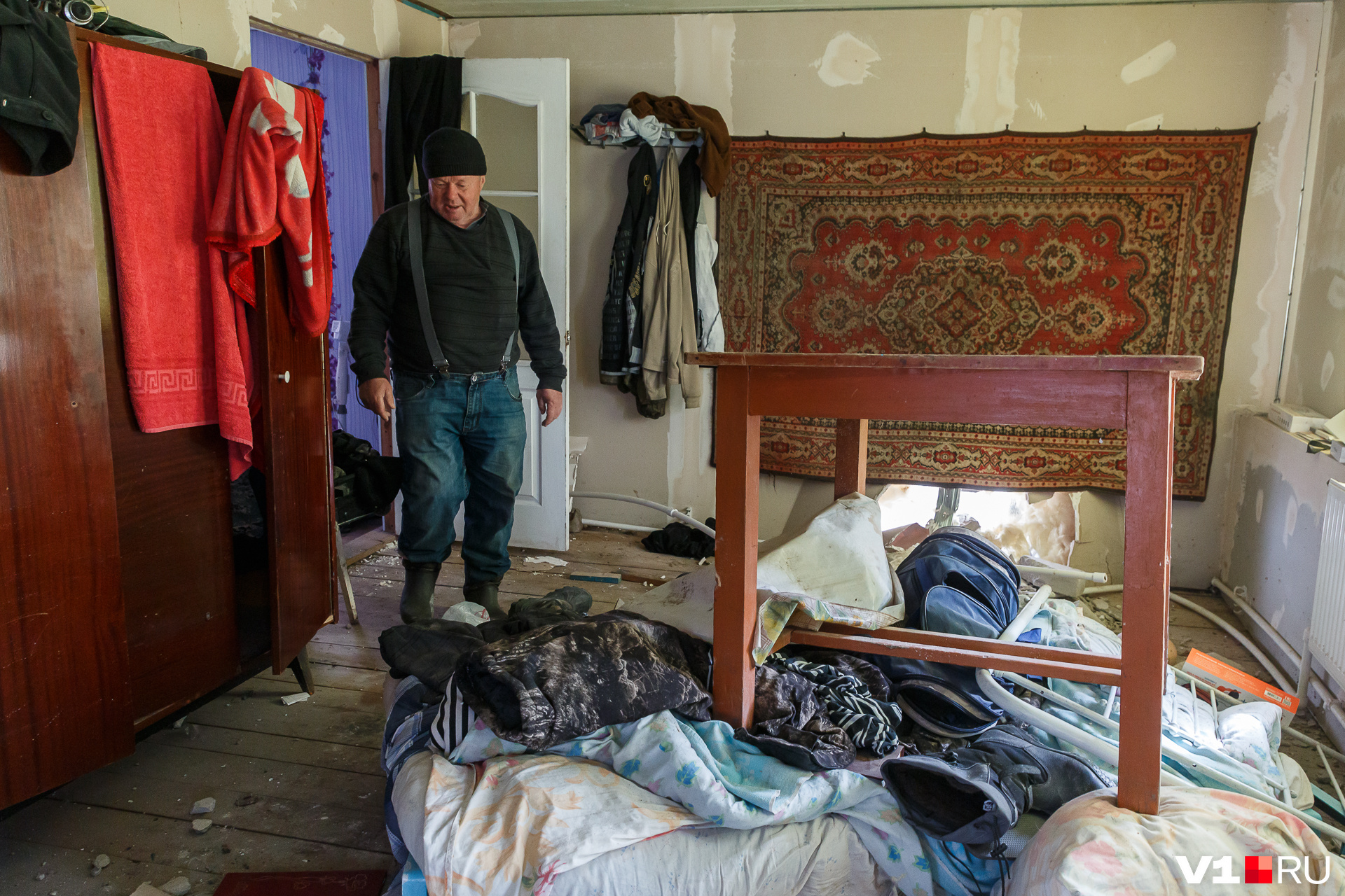 Сейчас жилище Алексея Хоперского непригодно для жизни Сейчас жилище Алексея Хоперского непригодно для жизни