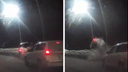 В Новосибирске машина слетела с дамбы моста — пугающее ДТП попало на видео