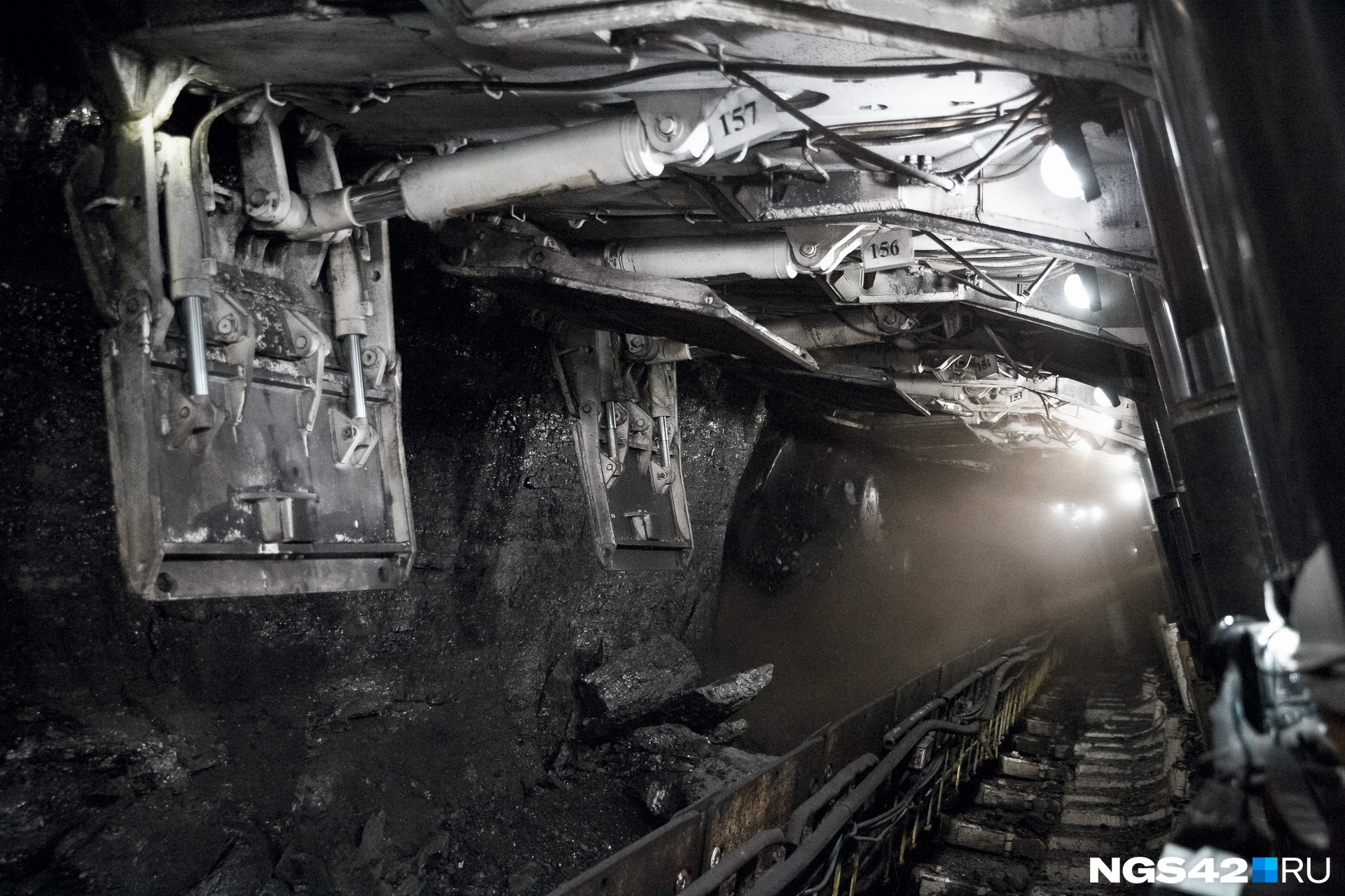 Ростехнадзор запретил добывать уголь на участках трех шахтах в Кузбассе
