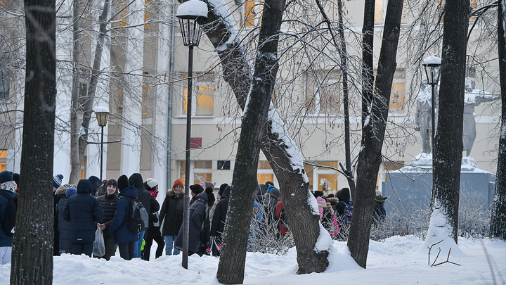 В Екатеринбурге массово разослали сообщения о минировании школ и детских садов