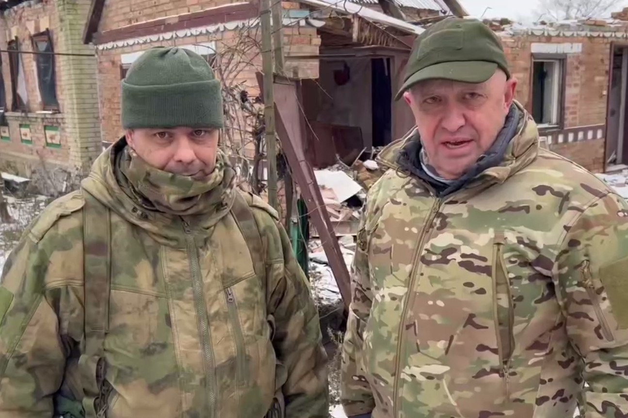 Первое публичное появление Лотоса в качестве командующего операцией в Соледаре Первое публичное появление Лотоса в качестве командующего операцией в Соледаре