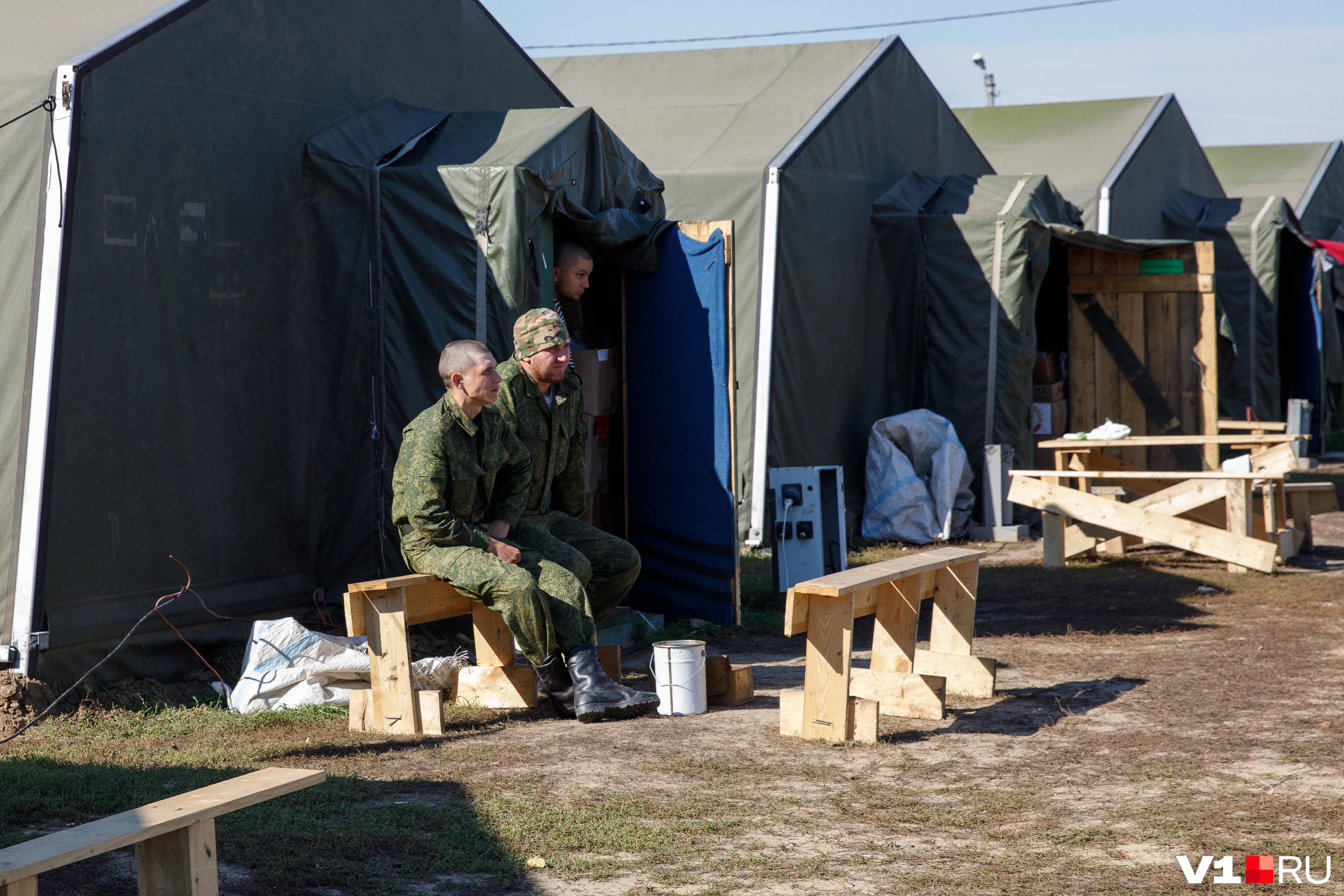 Палаточный городок в одном из российских мобилизационных пунктов