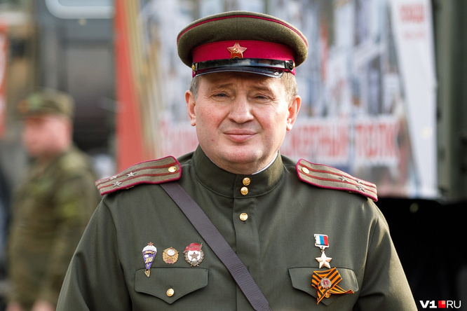Андрея Бочарова на параде почему-то не было Андрея Бочарова на параде почему-то не было