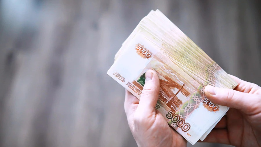 Микрофинансовые организации выдали в 2023 году более триллиона рублей