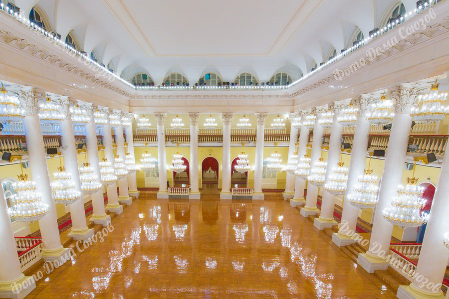 Колонный зал Дома союзов подготовили для церемонии прощания с Михаилом Горбачевым