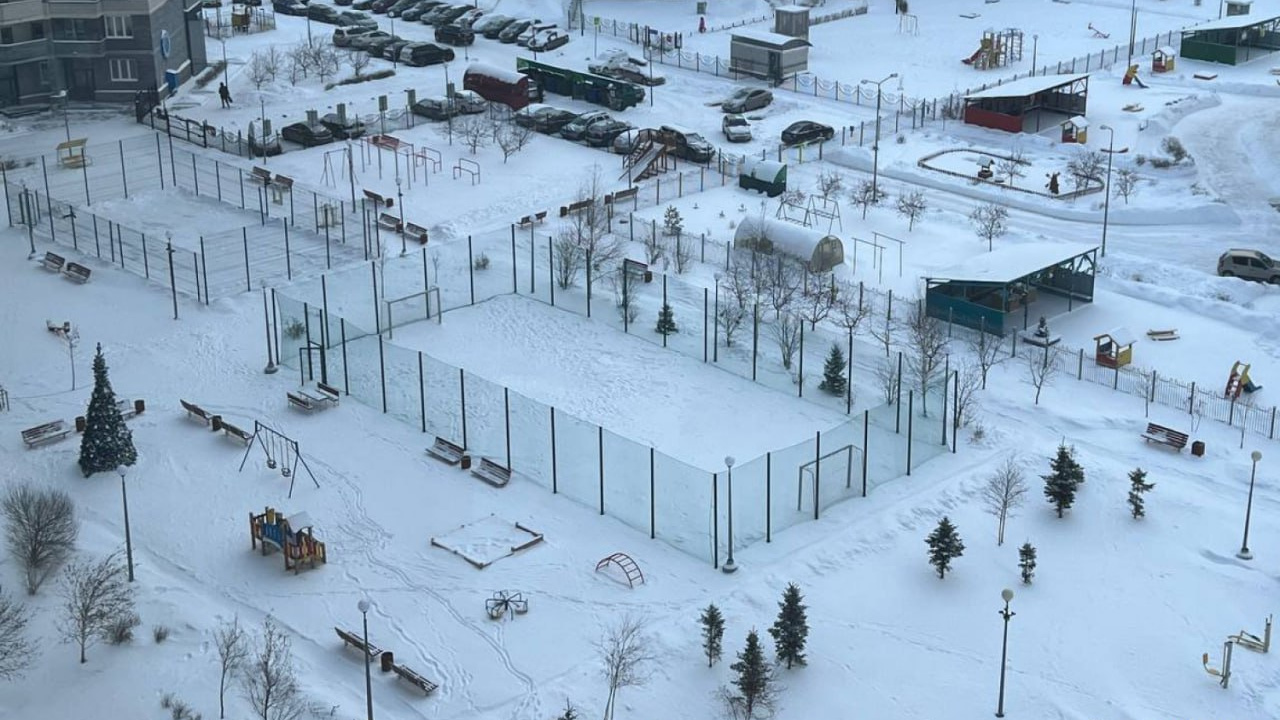 На улицах — мороз, в транспорте — снег: как Екатеринбург пережил ударившие морозы