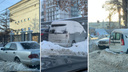 В Новосибирске появились машины-подснежники — они портят вид новогодней столицы России и не дают убирать сугробы