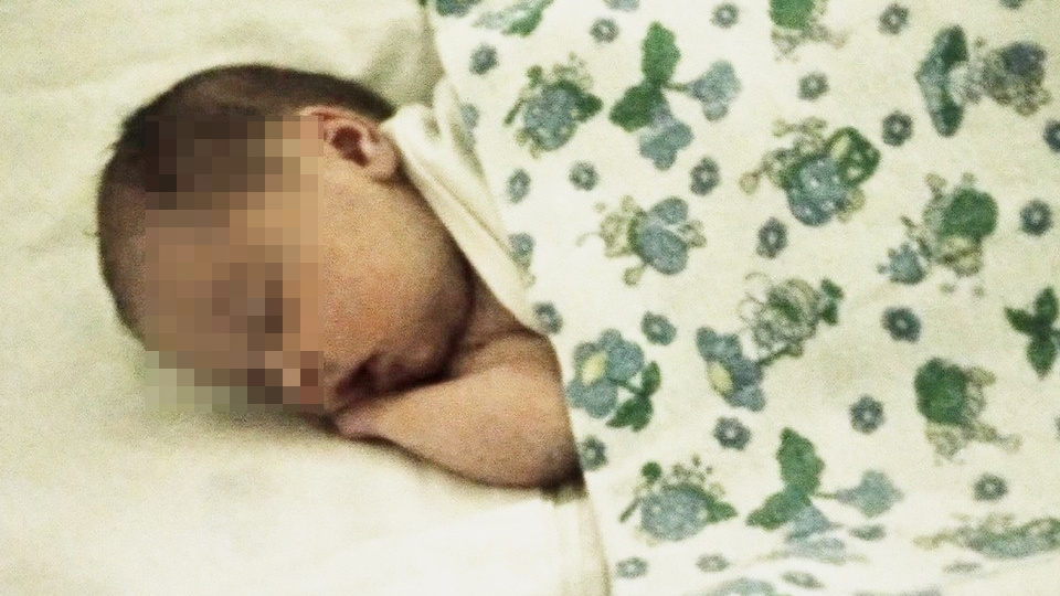 15-летней маме из Прикамья не дают забрать из роддома новорожденную дочь