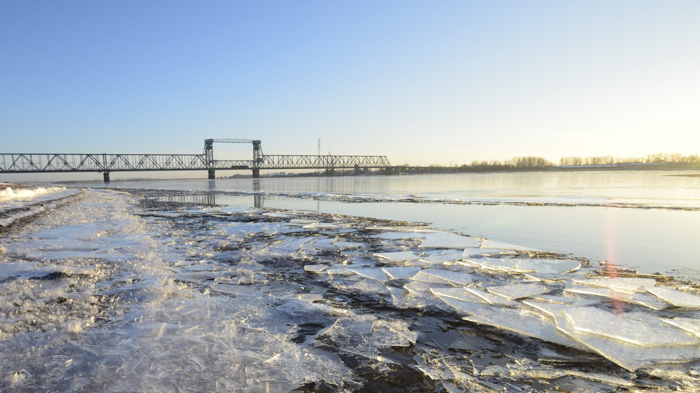 Холоднее и без облаков: погода в Архангельской области в первую неделю ноября