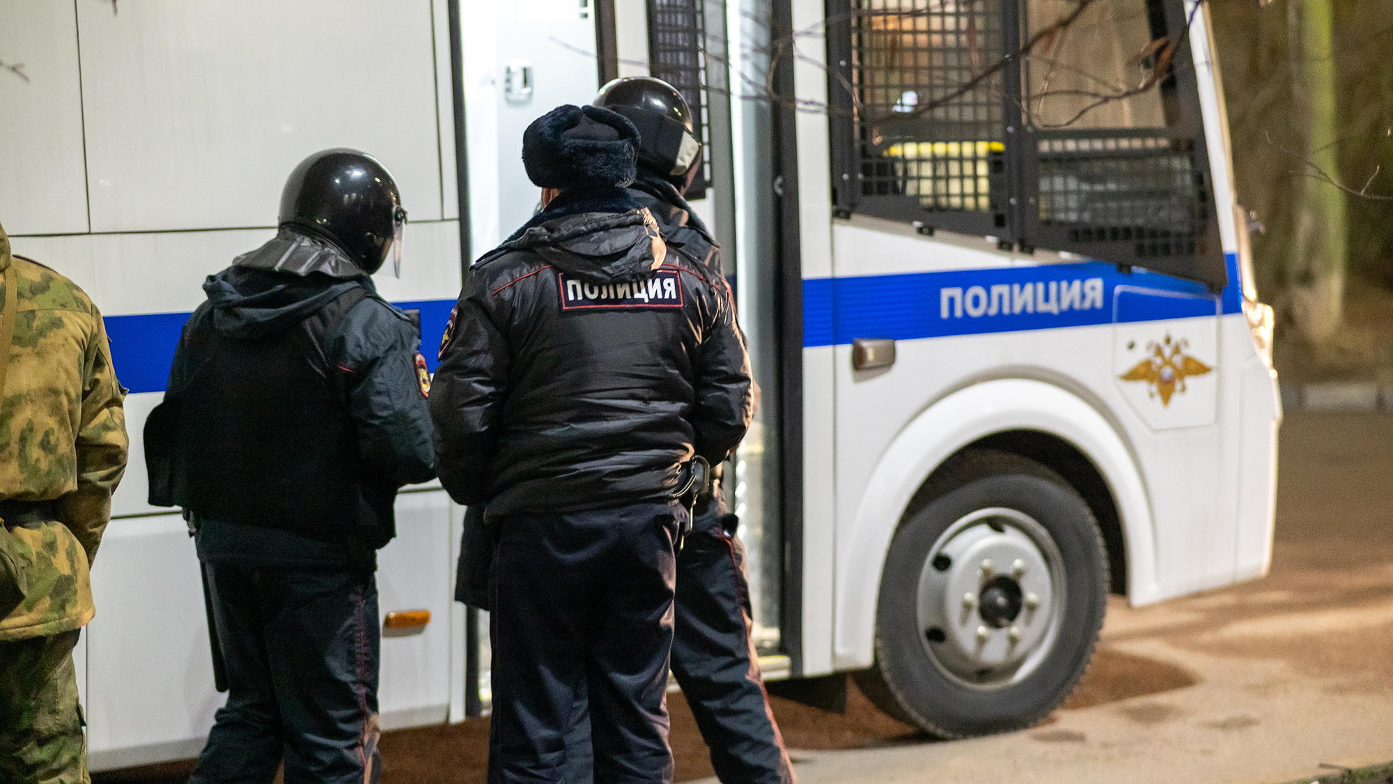 Новости 25.02 2024 г. Арест. Криминальный полицейский. Полиция работает с людьми. Задержанные военные на Украине.