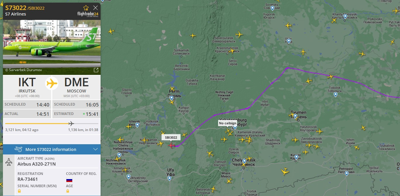 Следующий из Иркутска в Москву самолет принял решение обойти грозовой фронт южнее Перми
