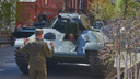 Армейские «Жигули» и «трактор» с сюрпризом: рассматриваем технику, участвующую в параде в Самаре