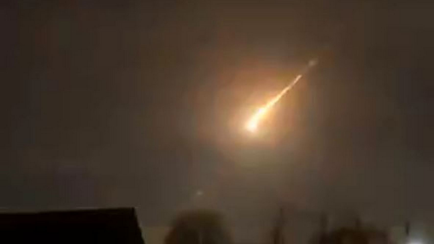 «Почти вся Сибирь видела падение и слышала взрывы»: уральские ученые ищут место приземления большого метеорита